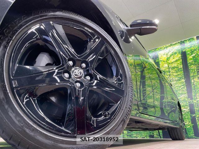 Toyota PRIUS 2022-02 7878825-12