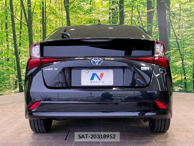 Toyota PRIUS 2022-02 7878825-14