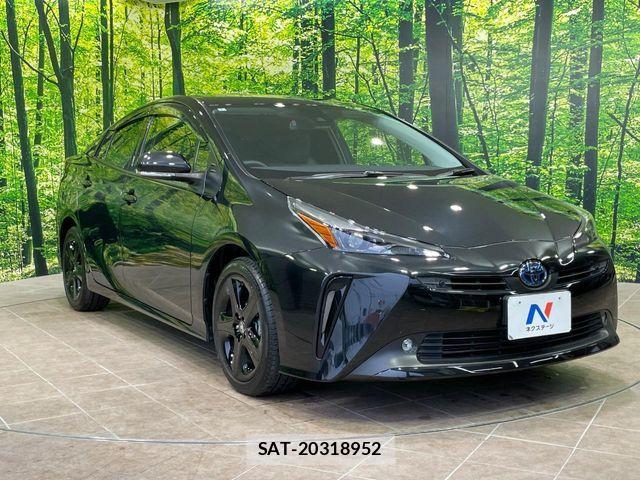 Toyota PRIUS 2022-02 7878825-15