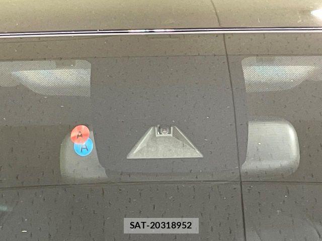 Toyota PRIUS 2022-02 7878825-2