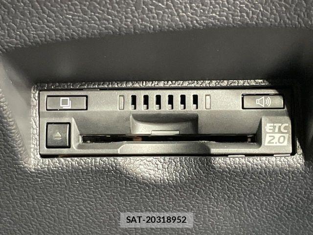 Toyota PRIUS 2022-02 7878825-6