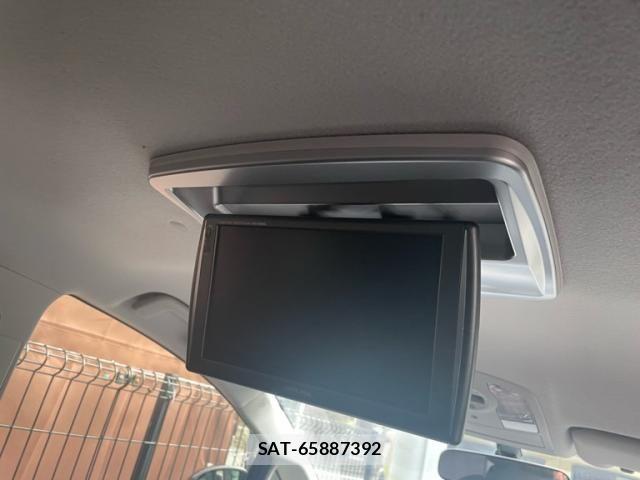 Toyota PRIUS 2012-07 7878879-13