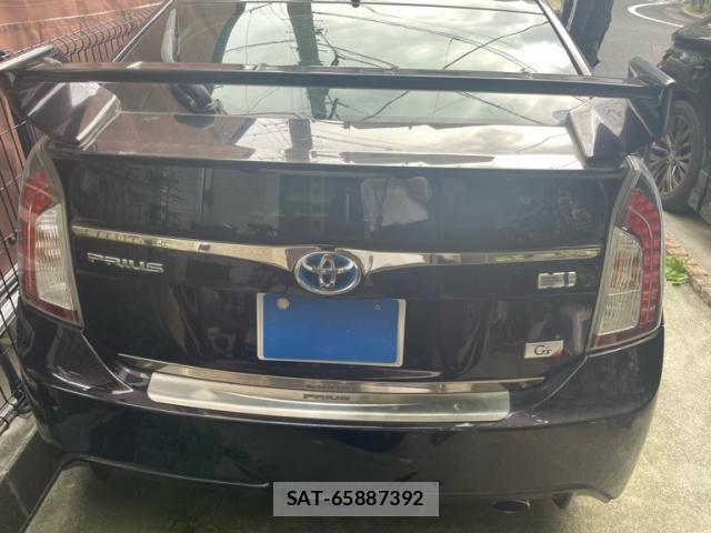 Toyota PRIUS 2012-07 7878879-6