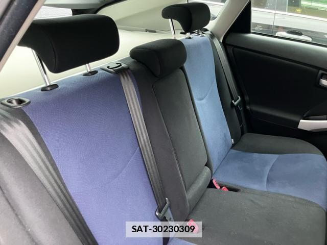 Toyota PRIUS 2012-06 7878892-14