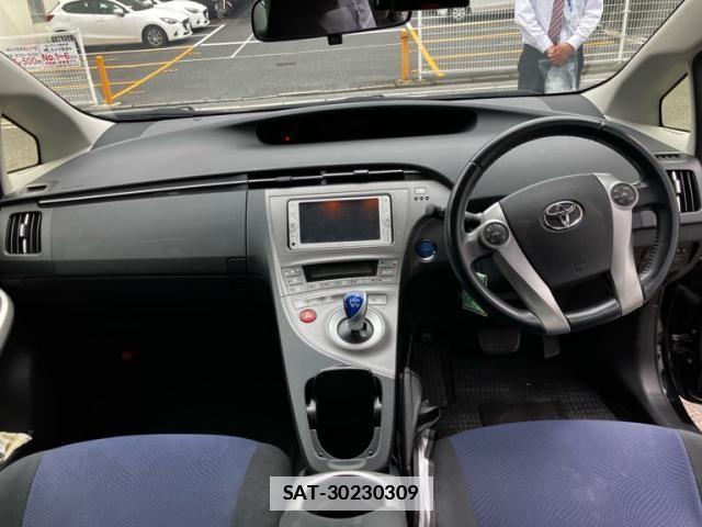 Toyota PRIUS 2012-06 7878892-15