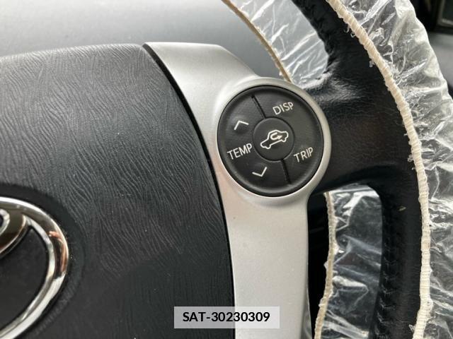 Toyota PRIUS 2012-06 7878892-18
