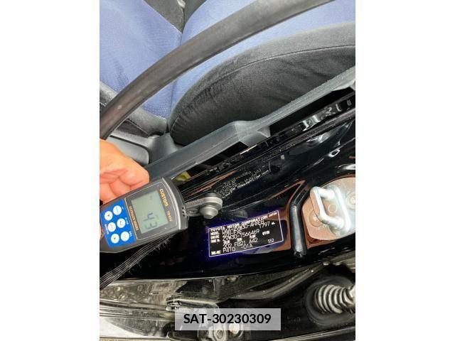 Toyota PRIUS 2012-06 7878892-29