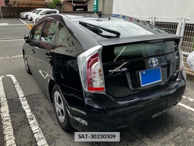 Toyota PRIUS 2012-06 7878892-4