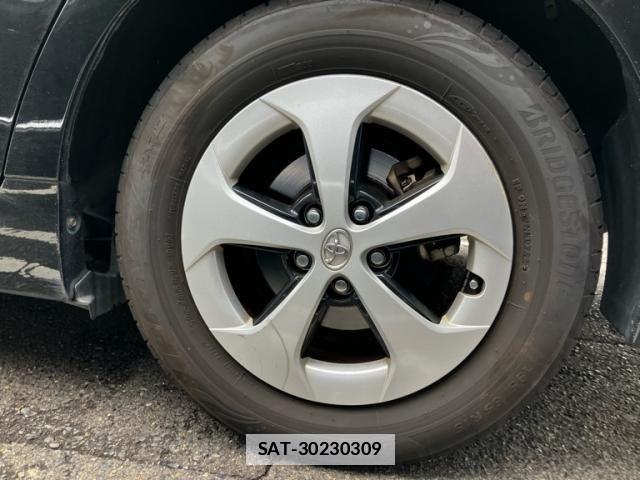 Toyota PRIUS 2012-06 7878892-7