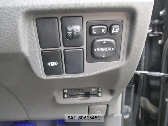 Toyota PRIUS 2010-06 7878925-19