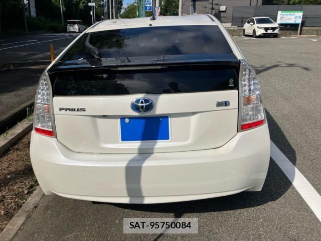 Toyota PRIUS 2011-11 7878933-1