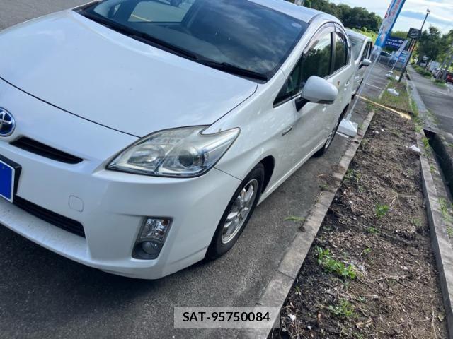Toyota PRIUS 2011-11 7878933-3