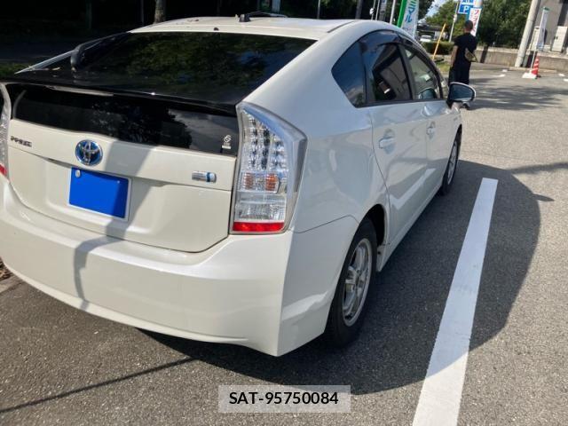 Toyota PRIUS 2011-11 7878933-5