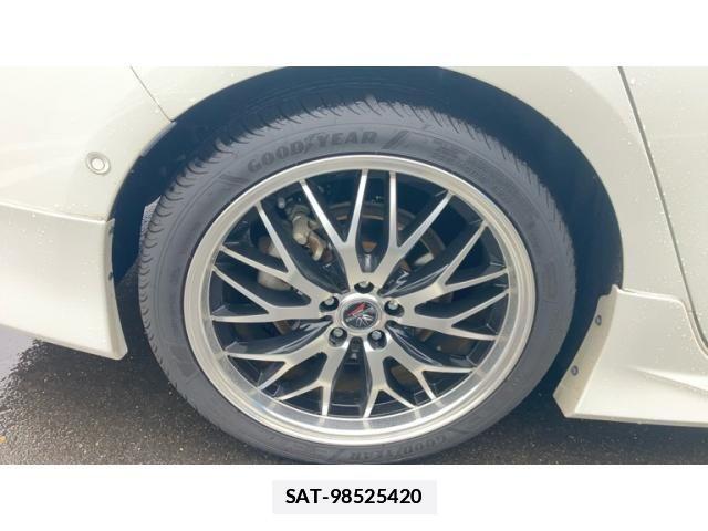 Toyota PRIUS 2017-03 7878858-18