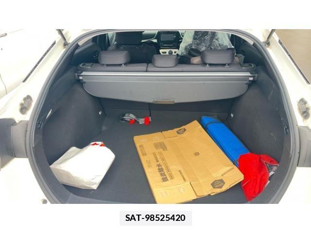 Toyota PRIUS 2017-03 7878858-22