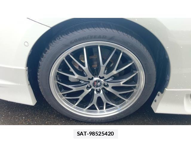 Toyota PRIUS 2017-03 7878858-26