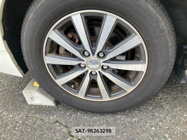 Toyota PRIUS 2012-04 7878942-7