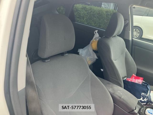 Toyota PRIUS 2011-07 7878932-15