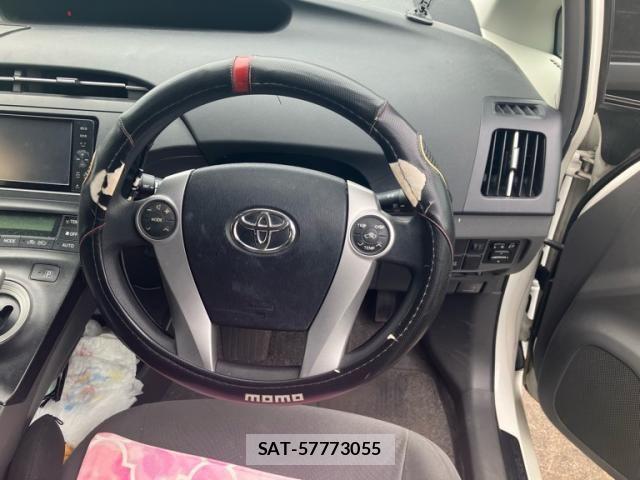 Toyota PRIUS 2011-07 7878932-18