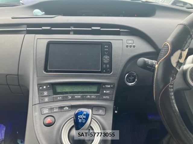 Toyota PRIUS 2011-07 7878932-19
