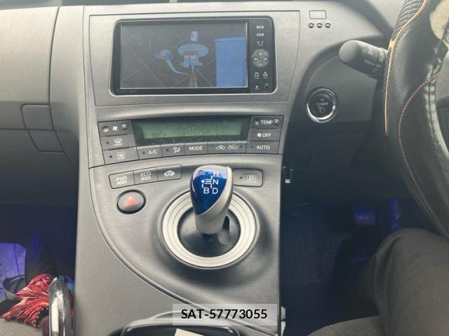 Toyota PRIUS 2011-07 7878932-20