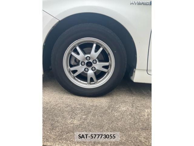 Toyota PRIUS 2011-07 7878932-6