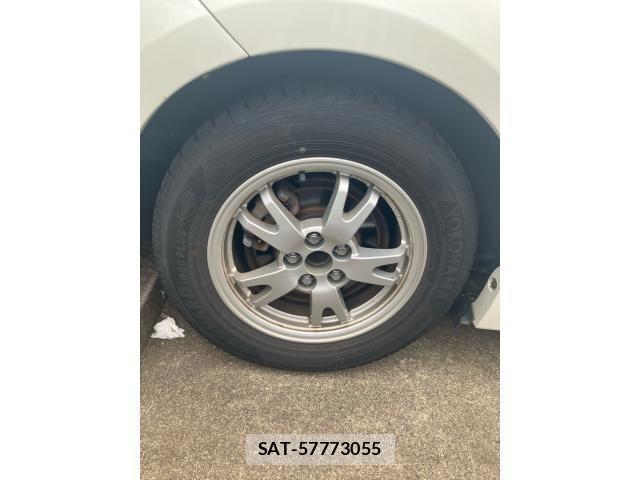 Toyota PRIUS 2011-07 7878932-8