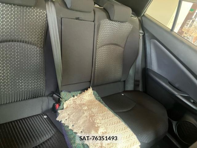 Toyota PRIUS 2018-03 7878867-12