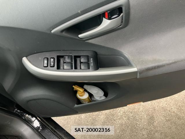 Toyota PRIUS 2011-11 7878914-13