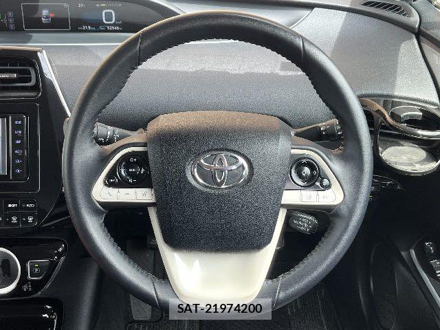 Toyota PRIUS 2018-10 7878831-13