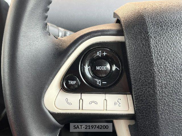 Toyota PRIUS 2018-10 7878831-17