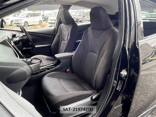 Toyota PRIUS 2018-10 7878831-18