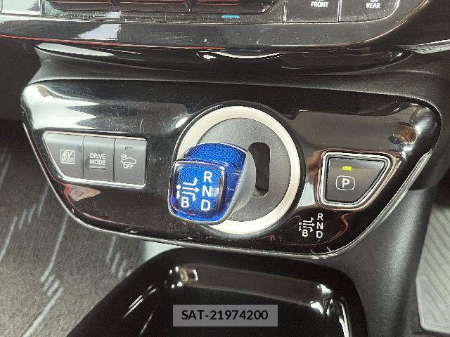 Toyota PRIUS 2018-10 7878831-19