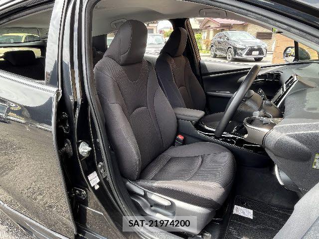 Toyota PRIUS 2018-10 7878831-3