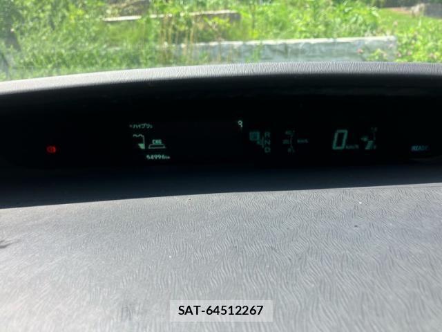 Toyota PRIUS 2010-10 7878930-15