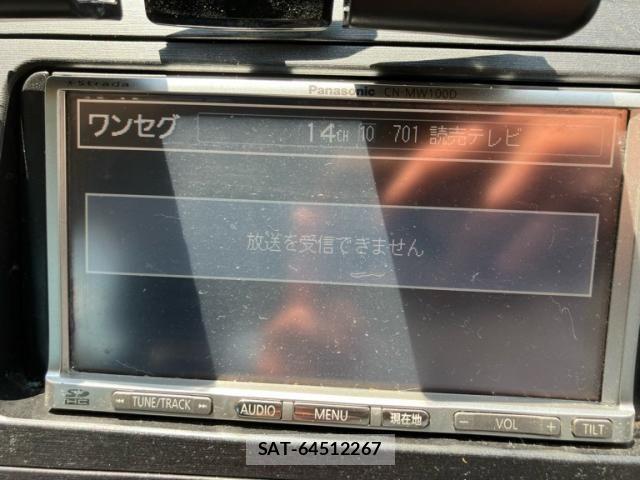 Toyota PRIUS 2010-10 7878930-17