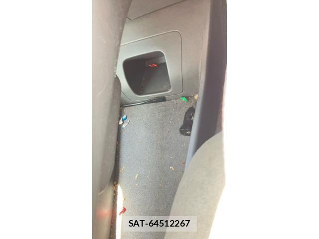 Toyota PRIUS 2010-10 7878930-28