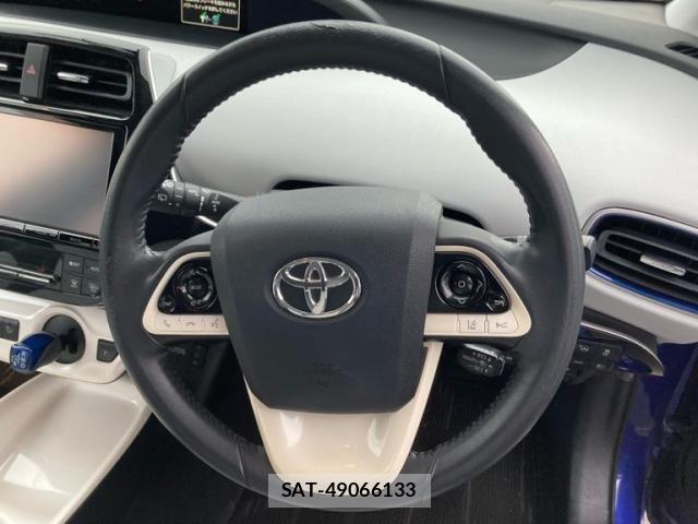 Toyota PRIUS 2016-03 7878866-10