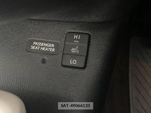 Toyota PRIUS 2016-03 7878866-15