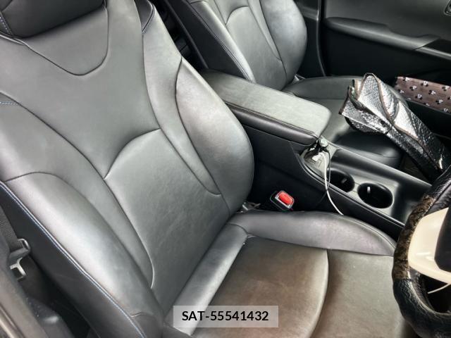 Toyota PRIUS 2016-05 7878874-11