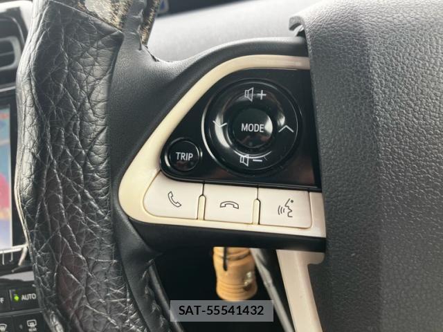 Toyota PRIUS 2016-05 7878874-15