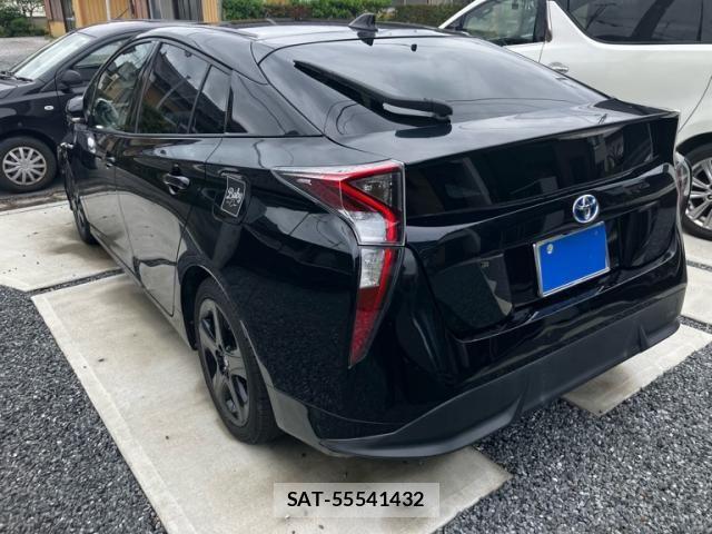 Toyota PRIUS 2016-05 7878874-4