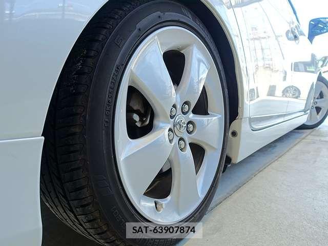 Toyota PRIUS 2014-12 7878889-10