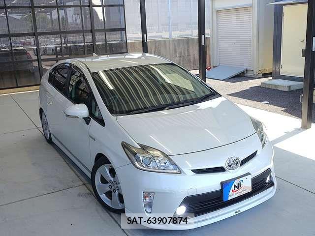 Toyota PRIUS 2014-12 7878889-12