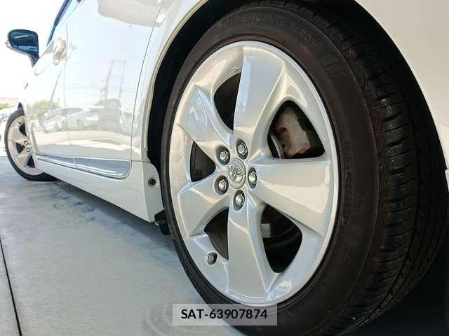 Toyota PRIUS 2014-12 7878889-18