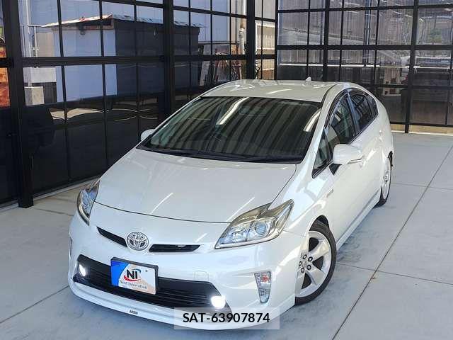 Toyota PRIUS 2014-12 7878889-3