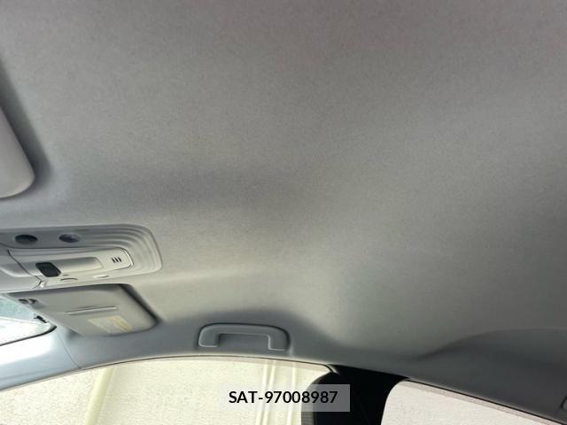 Toyota PRIUS 2017-12 7878865-13