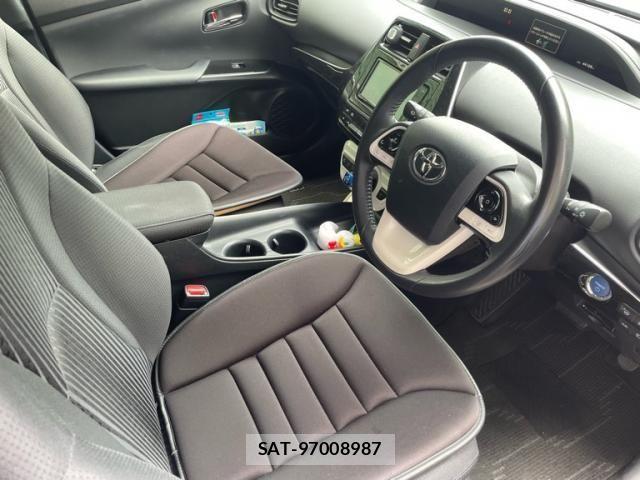 Toyota PRIUS 2017-12 7878865-18
