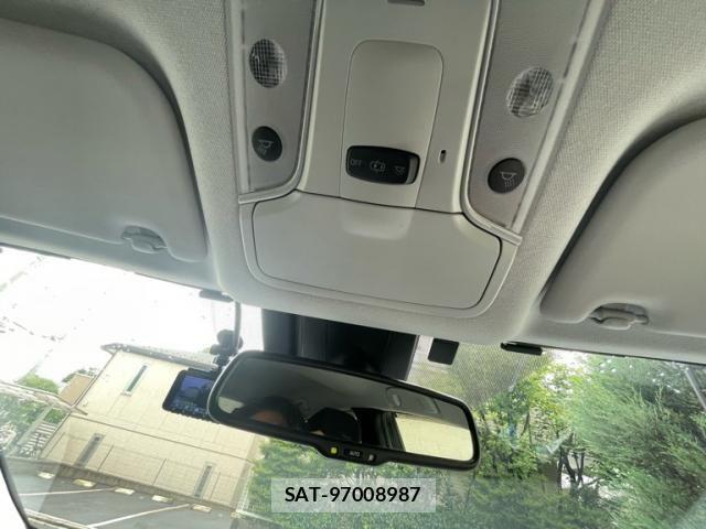Toyota PRIUS 2017-12 7878865-26