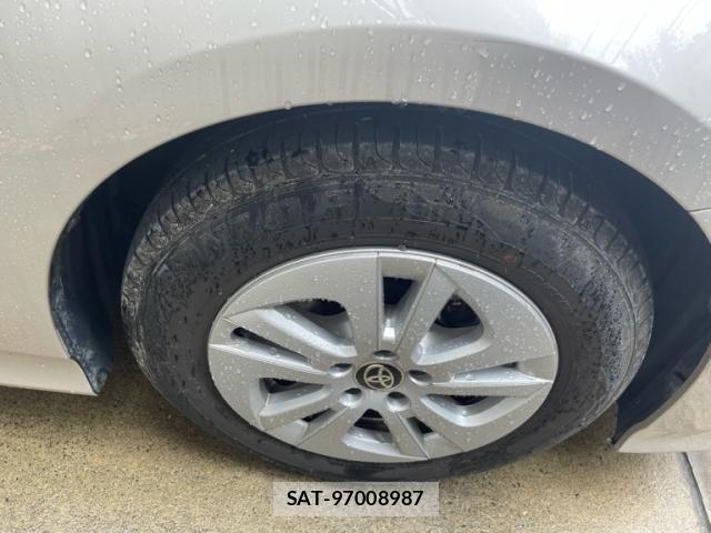 Toyota PRIUS 2017-12 7878865-4